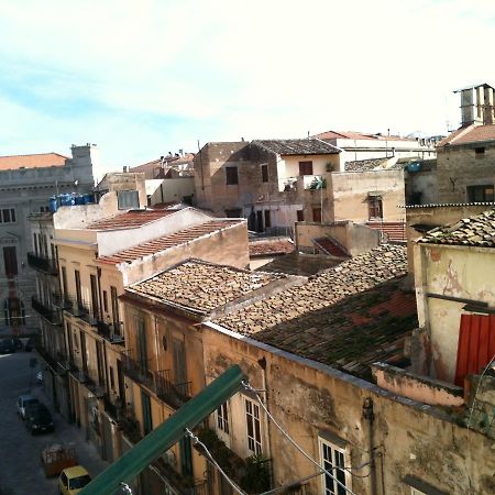 La Casa Di Zoe - Locazioni Turistiche Bed & Breakfast Palermo Bagian luar foto