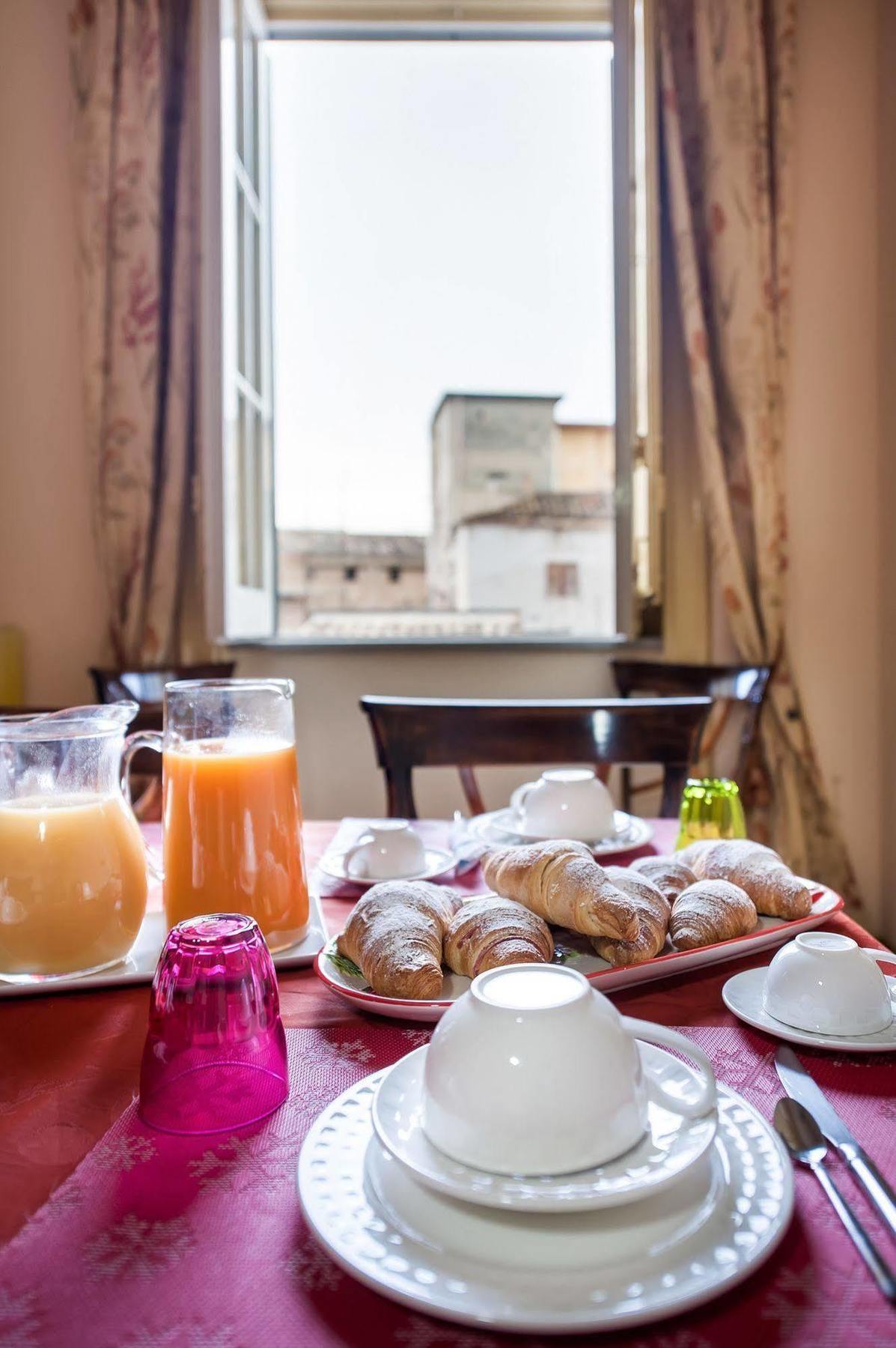 La Casa Di Zoe - Locazioni Turistiche Bed & Breakfast Palermo Bagian luar foto